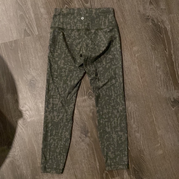 Lululemon Wunder Train High-Rise Tight 25" - Picture 2 of 5